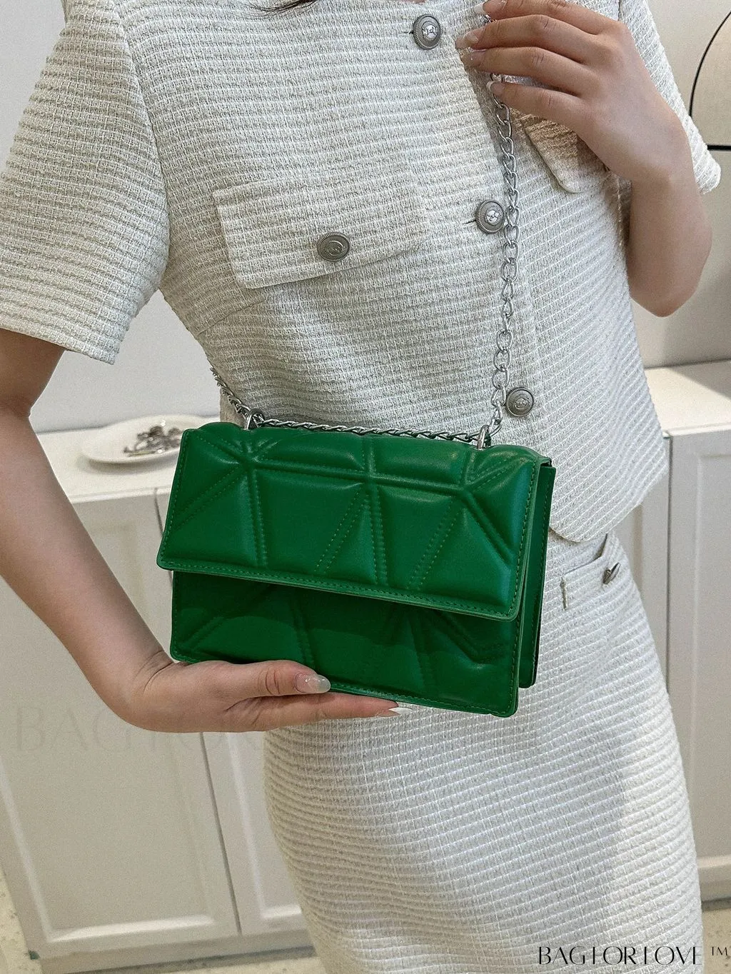 BagForLove - Modern Fashion Crossbody Bag with Chain Strap - Small Square Design