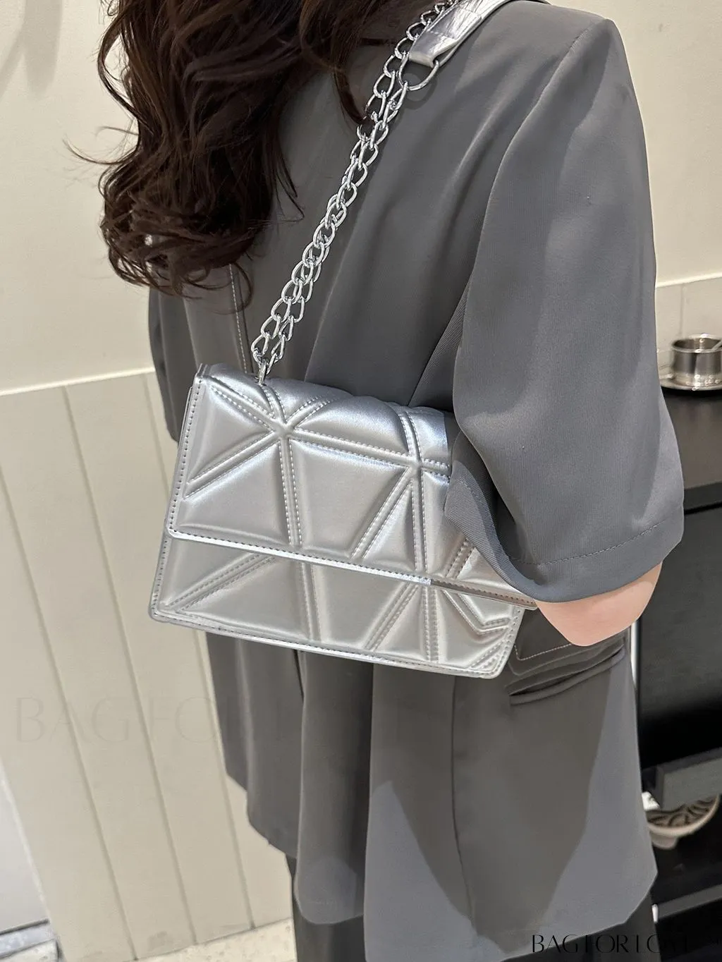 BagForLove - Modern Fashion Crossbody Bag with Chain Strap - Small Square Design
