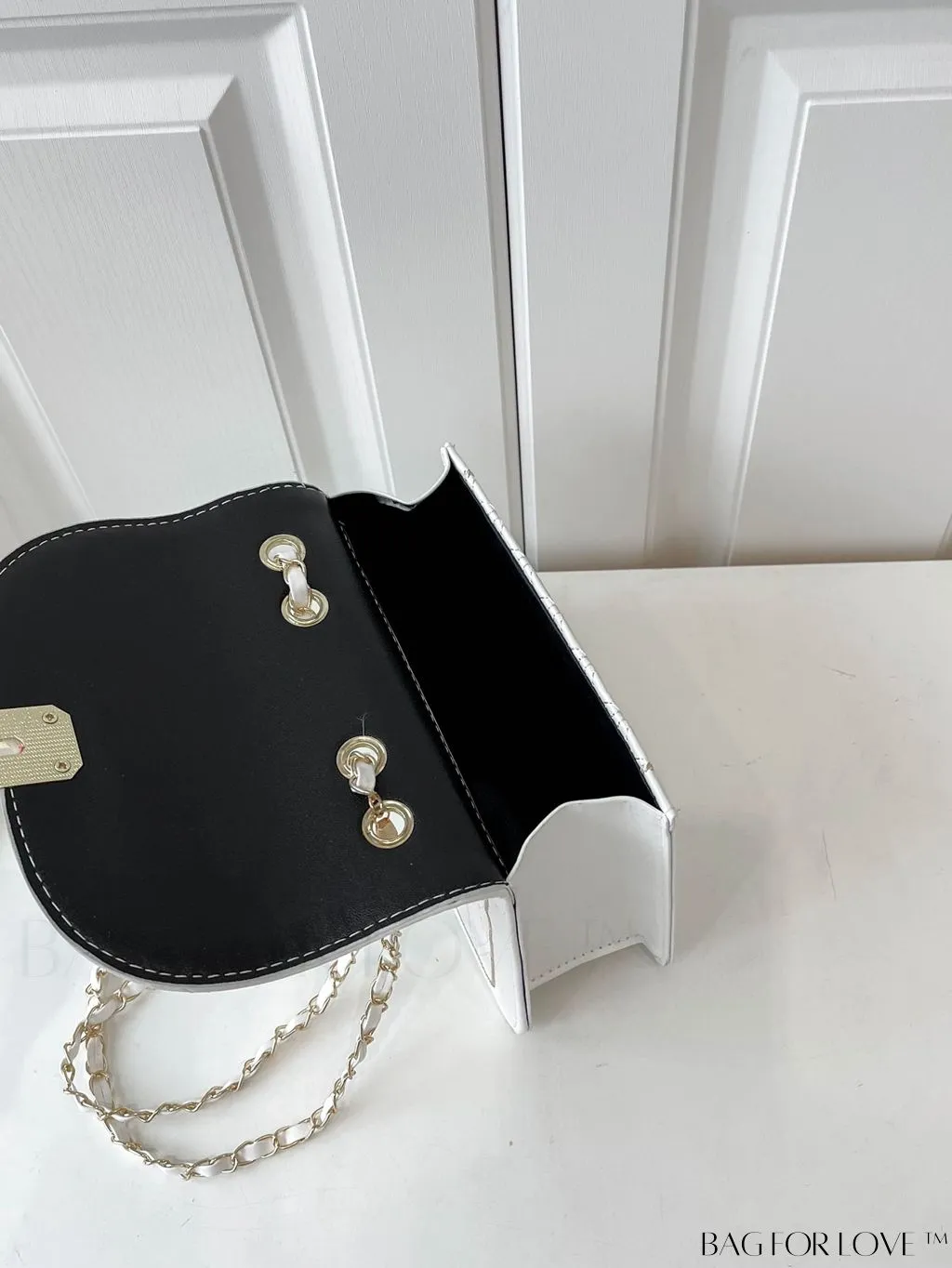 BagForLove - Stylish Mini Geometric Shoulder Bag with Metallic Chain - Fashionable and Chic