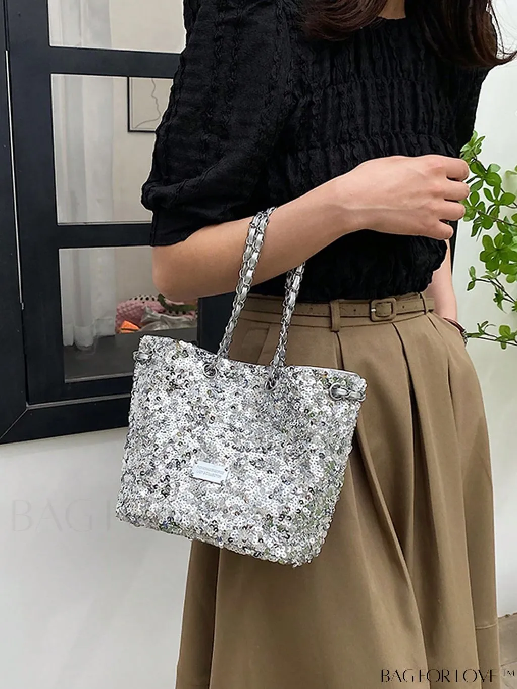 BagForLove - Stylish Silver Bucket Bag with Metal Patch Sequins - Ideal for Weddings, Proms & Parties