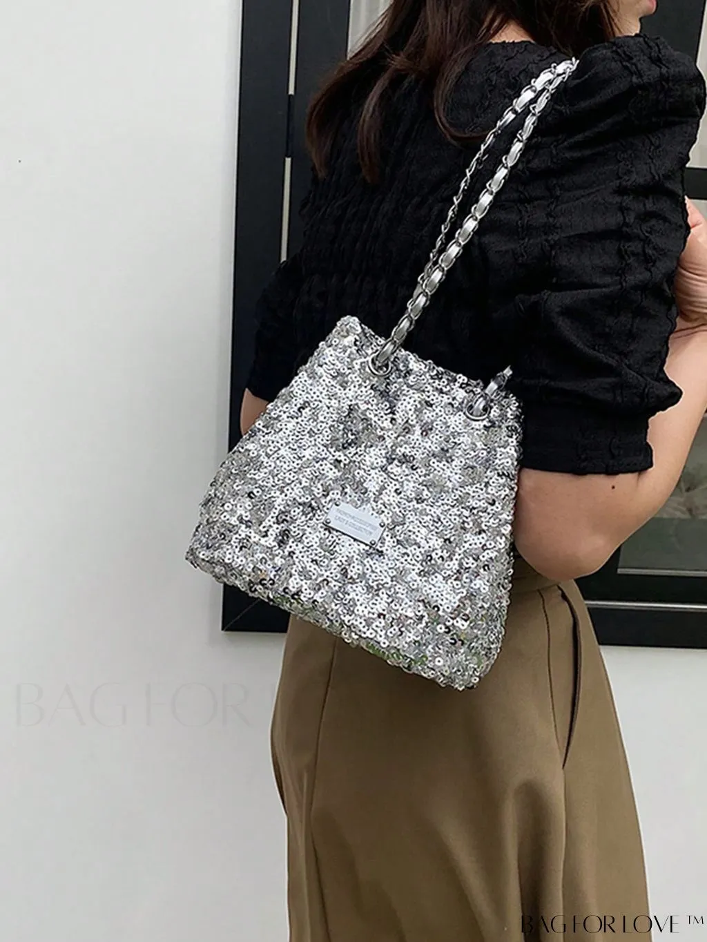 BagForLove - Stylish Silver Bucket Bag with Metal Patch Sequins - Ideal for Weddings, Proms & Parties