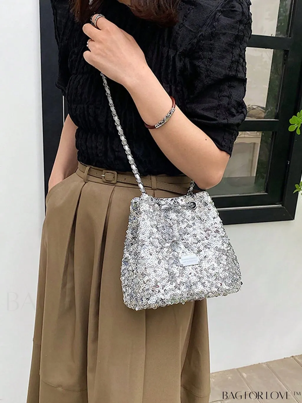 BagForLove - Stylish Silver Bucket Bag with Metal Patch Sequins - Ideal for Weddings, Proms & Parties