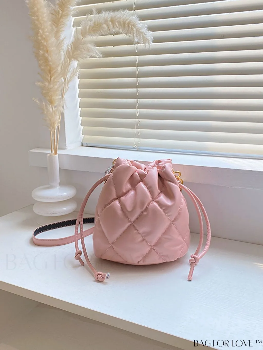BagForLove - Stylish Womens Chain Bucket Crossbody Handbag - Trendy and Modern Stitched Design