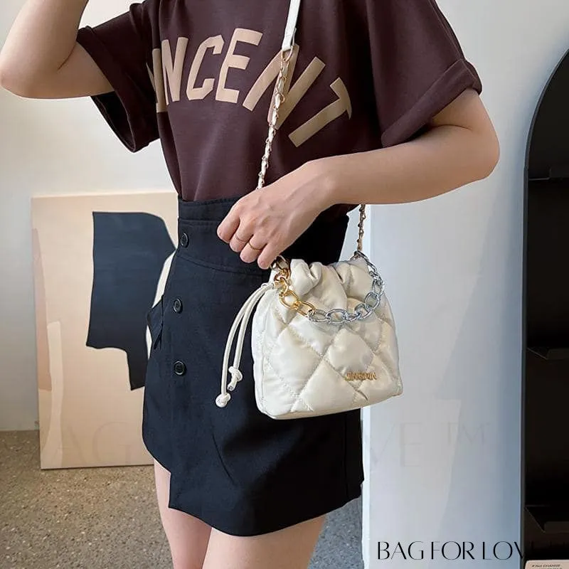 BagForLove - Stylish Womens Chain Bucket Crossbody Handbag - Trendy and Modern Stitched Design