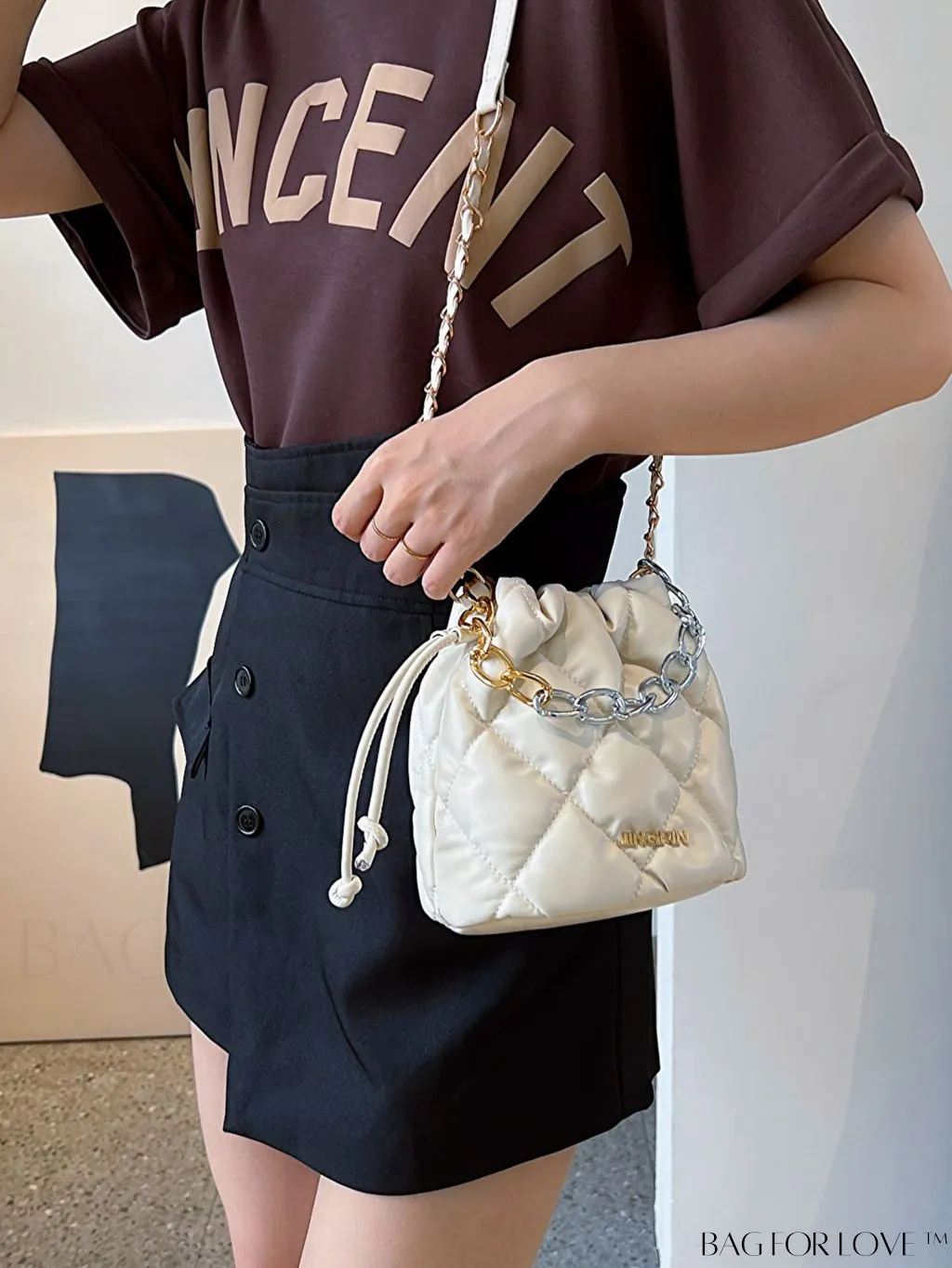 BagForLove - Stylish Womens Chain Bucket Crossbody Handbag - Trendy and Modern Stitched Design
