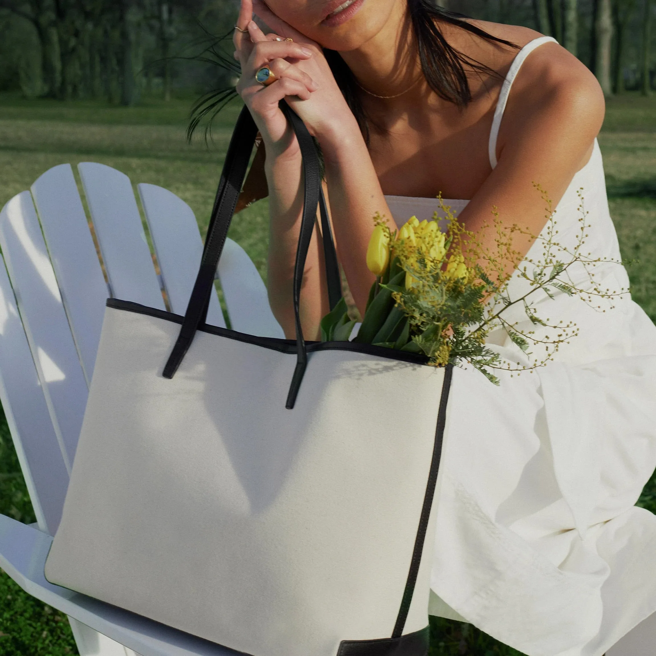Belmont Tote in Canvas Natural Canvas/Black