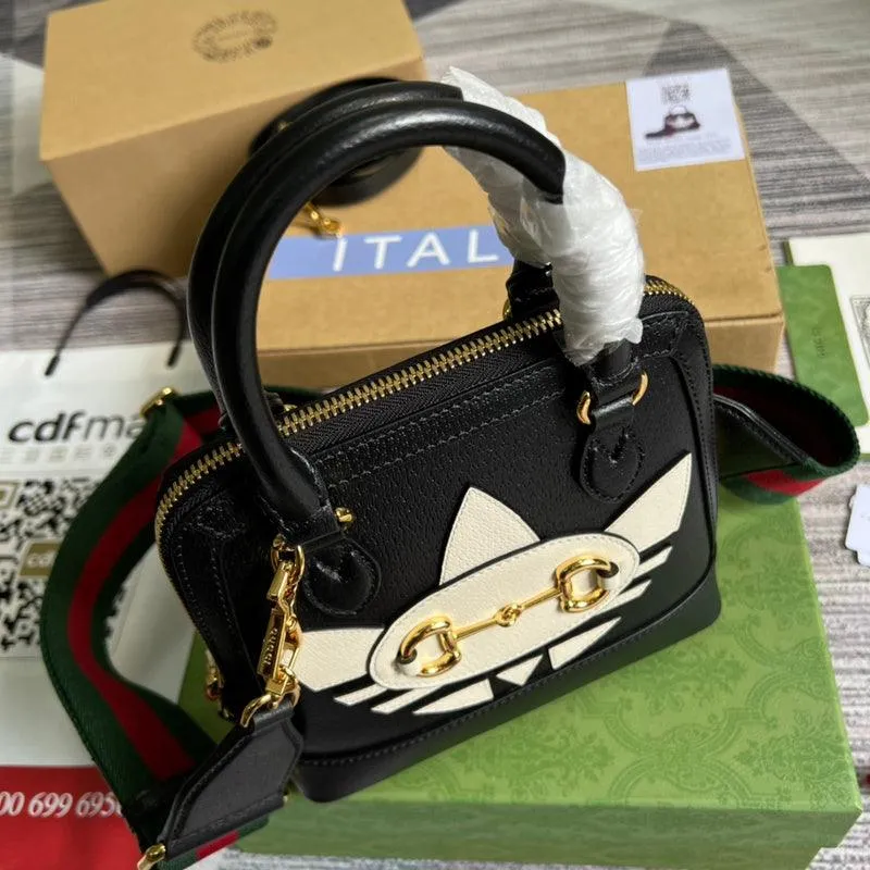 Charm - GG Bags - 1199