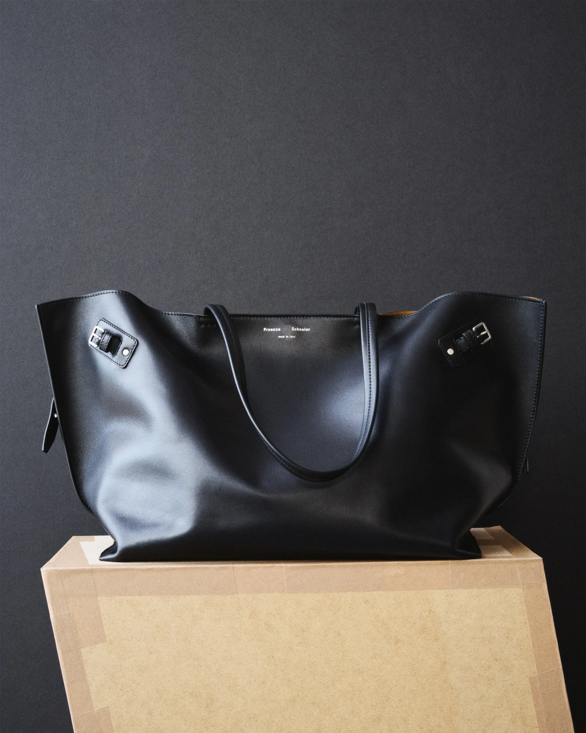 Days Carryall in Smooth Calf