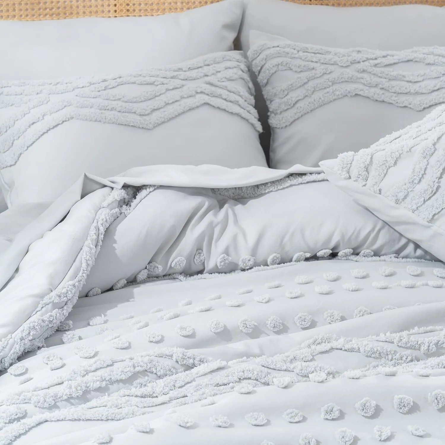EVERGRACE Queen Size Comforter Set 7 Pieces Bed in a Bag for College Dorm, Light Gray Tufted Shabby Chic Boho Comforter and Sheet Set with Pom Pom Textured, Soft Fluffy Farmhouse Complete Bedding Set