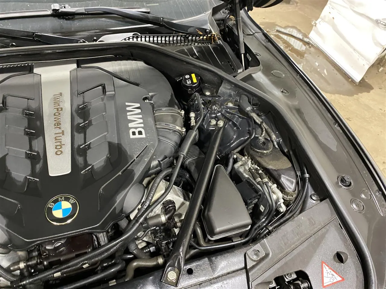 FRONT PASSENGER SEAT BELT & RETRACTOR ONLY 740i 740il 13-15 - 1372921