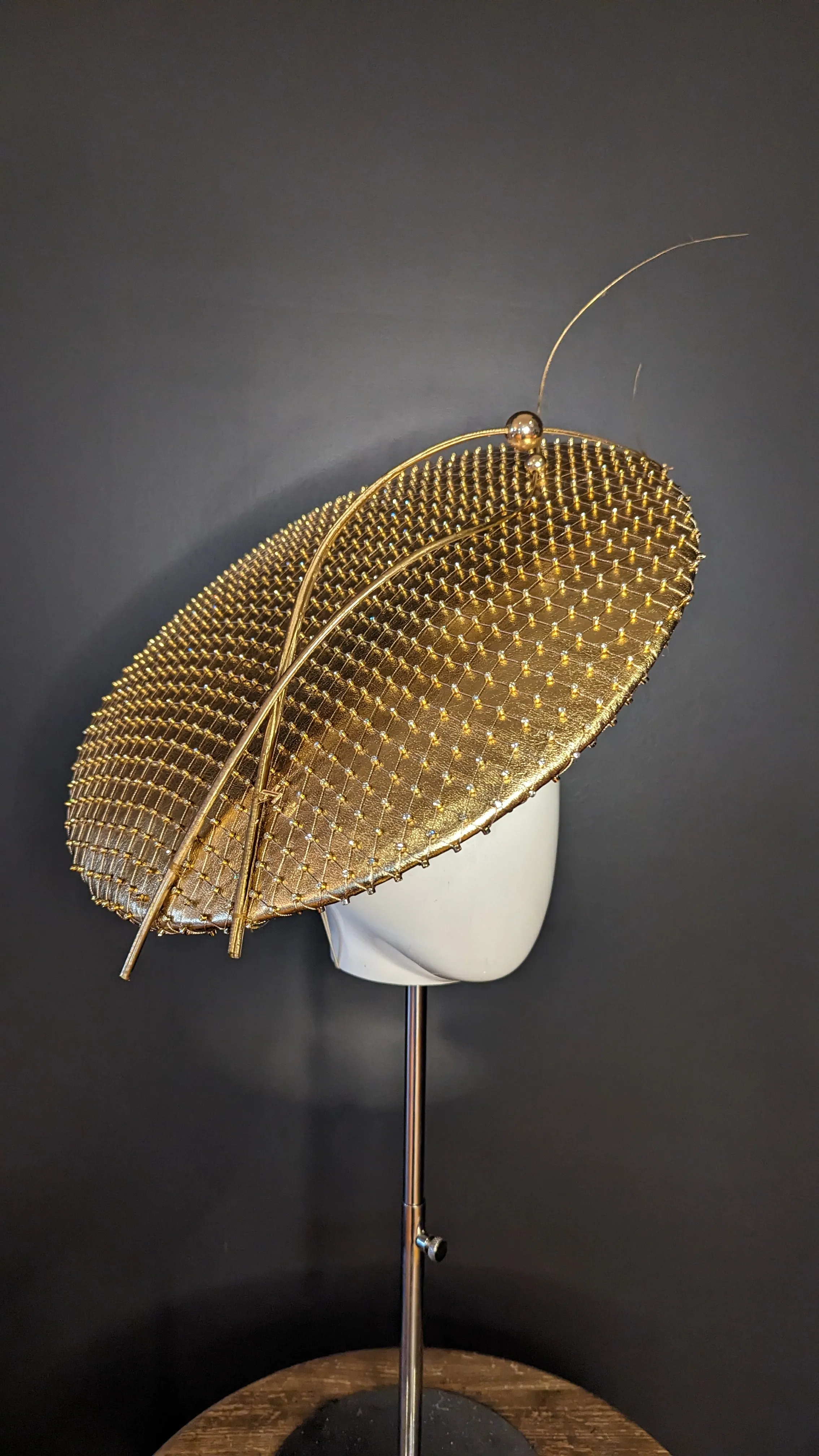 Golden Sparkle Disc Brim