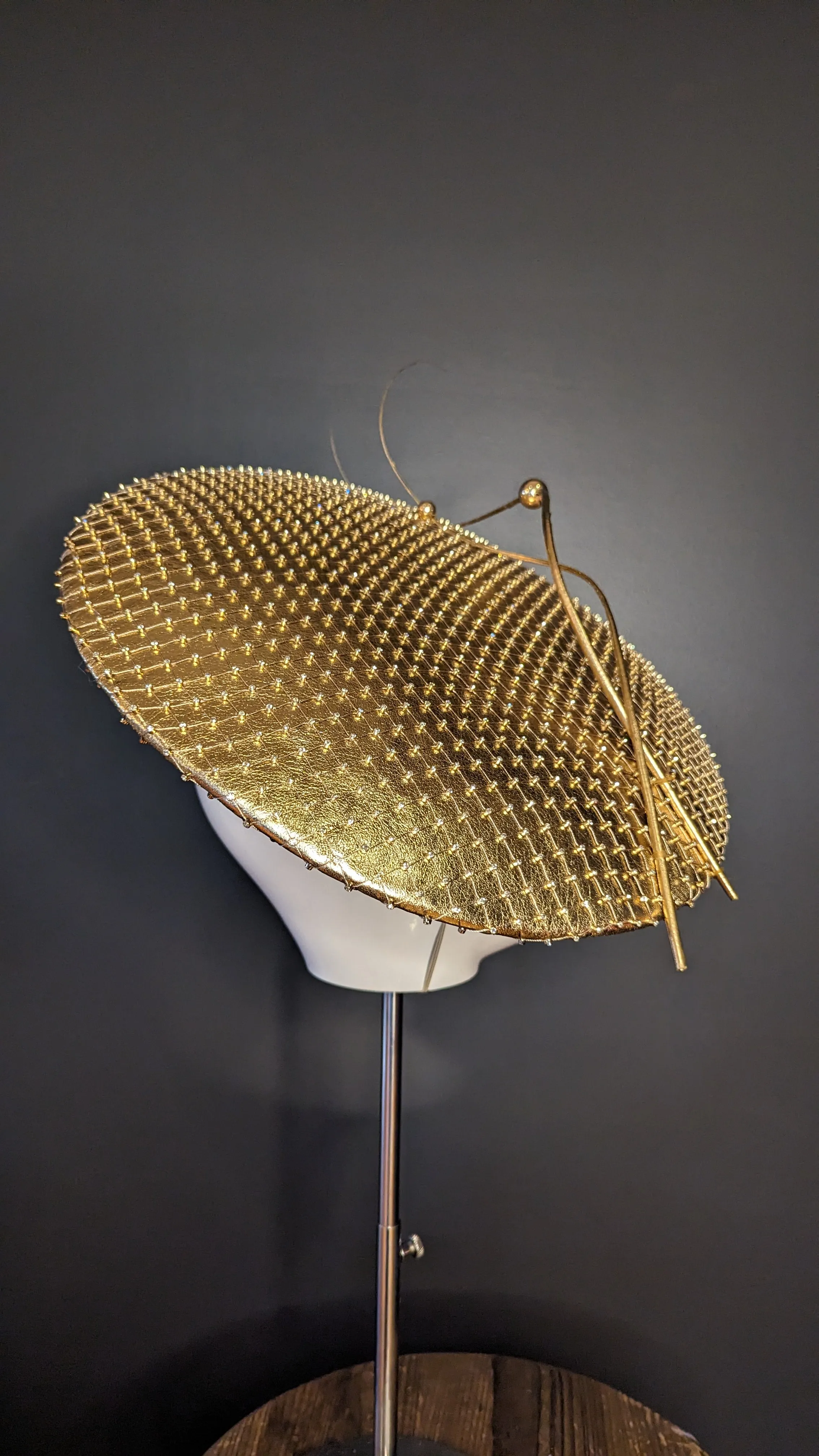 Golden Sparkle Disc Brim