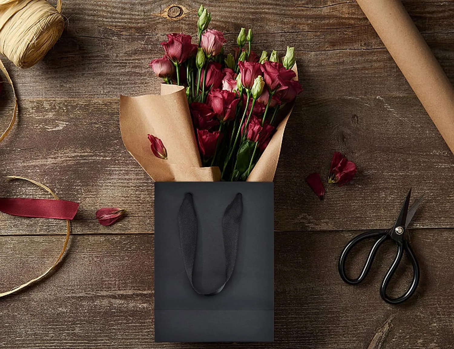 HUAPRINT Black Paper Bags,Matte Black Gift Bags,Shopping bags with Handles,20 Pack Small Kraft Bags 5.25x3.25x8inch,Retail Bags,Party Favor Bags,Merchandise Business Bags,Wedding Bags