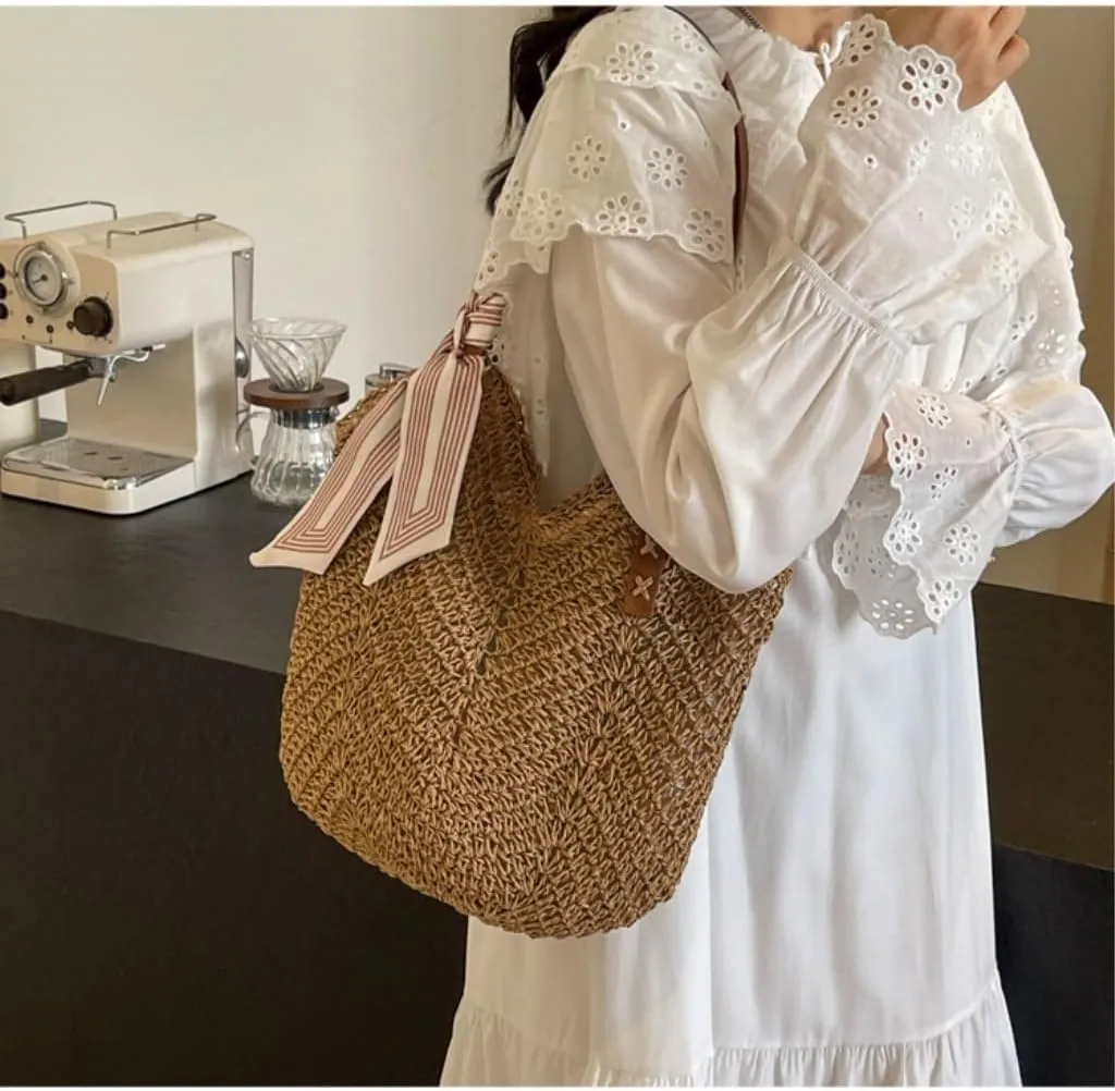 Large capacity Bag Sweet - decorated Straw Handbag, Essential for Stylish Outings Ladies shoulder Bag(Beige,A)