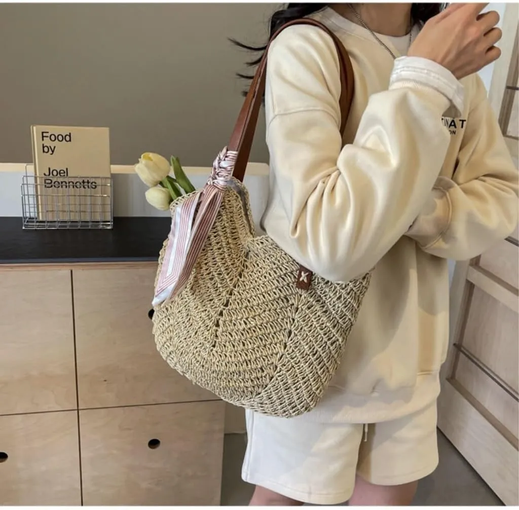 Large capacity Bag Sweet - decorated Straw Handbag, Essential for Stylish Outings Ladies shoulder Bag(Beige,A)
