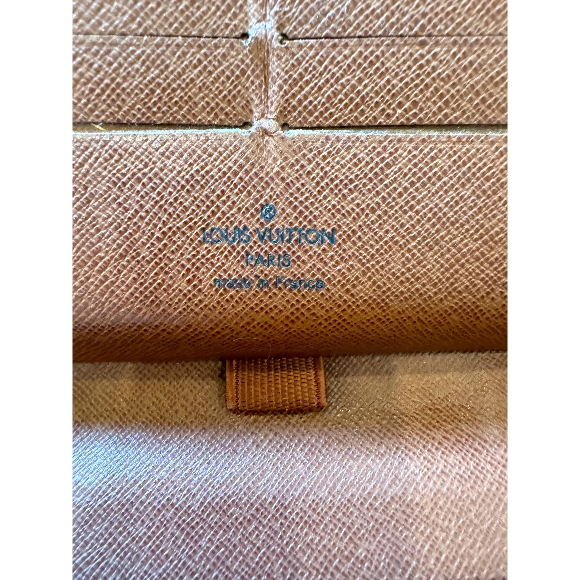 Louis Vuitton Monogram  Large Zippy Wallet-