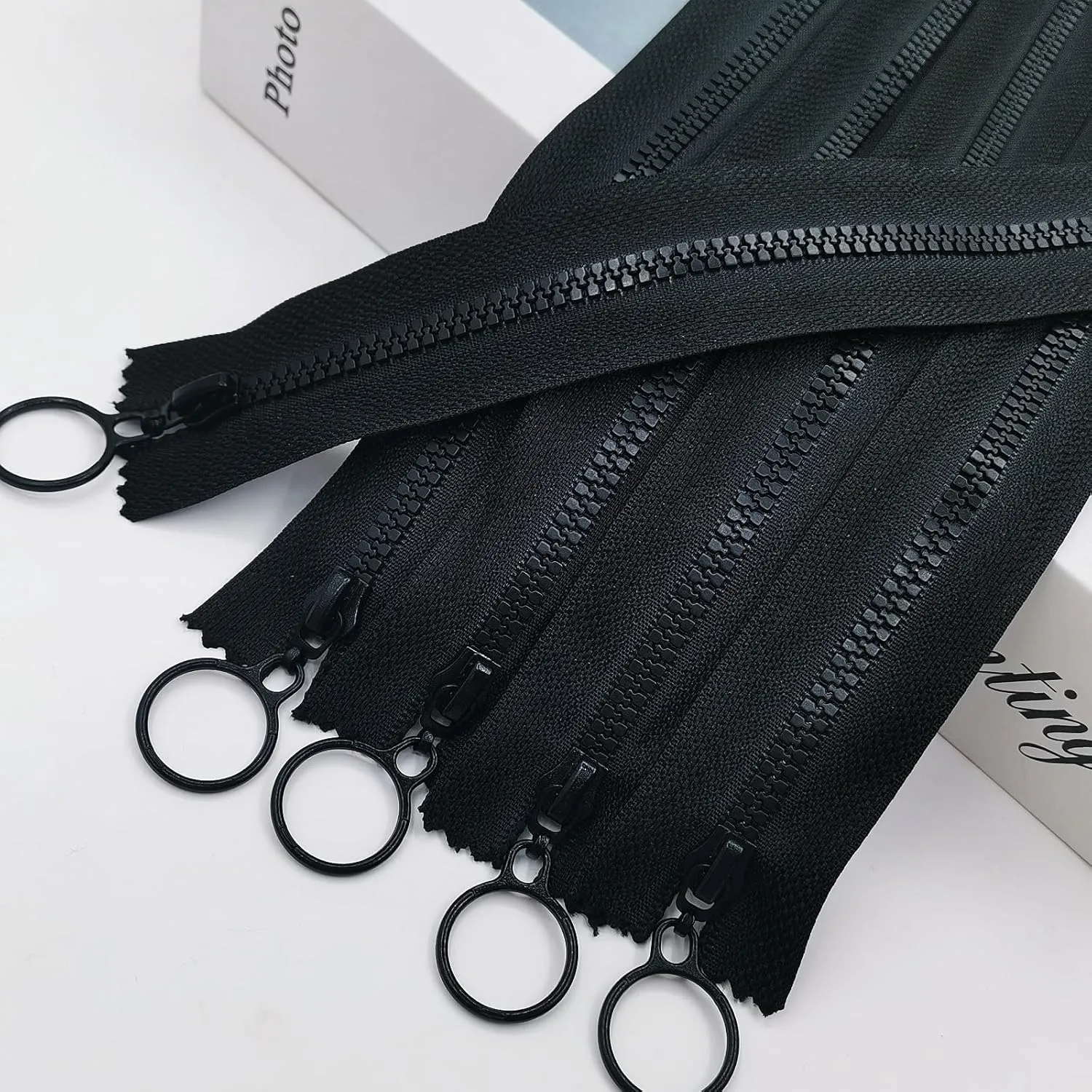 Resin 10pcs Non-separating Zippers with Ring Pulls #3 Plastic Zippers Lifting Pull Close-end for Clothes DIY Handbags Sewing Craft Bags Mixed 10inch-Black