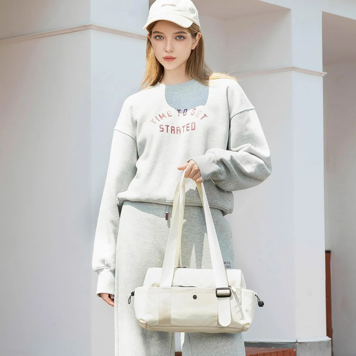 Small Gym Bag For Women Mini Gym Duffle Bag with Wet Compartment Waterproof Sports（Beige Small）
