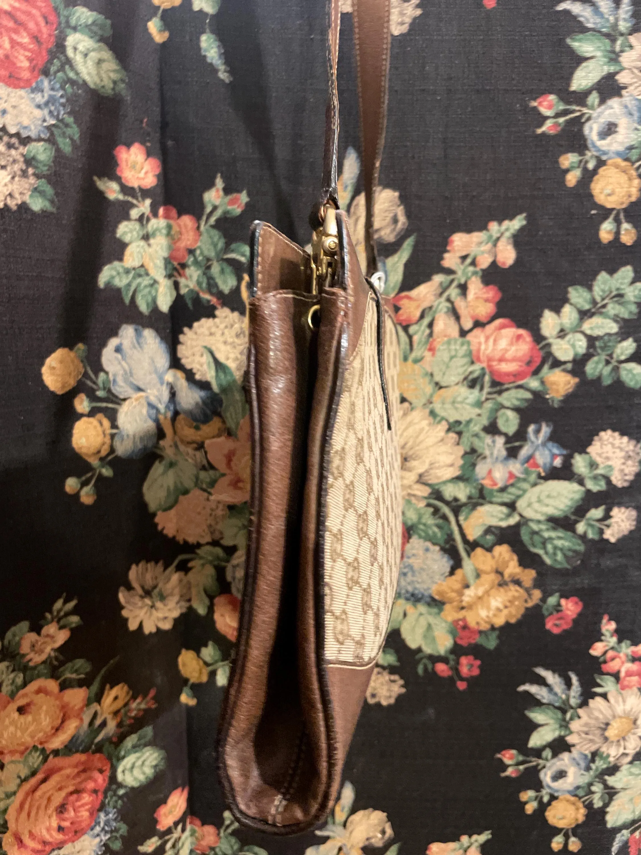 Vintage Gucci monogrammed shoulder bag