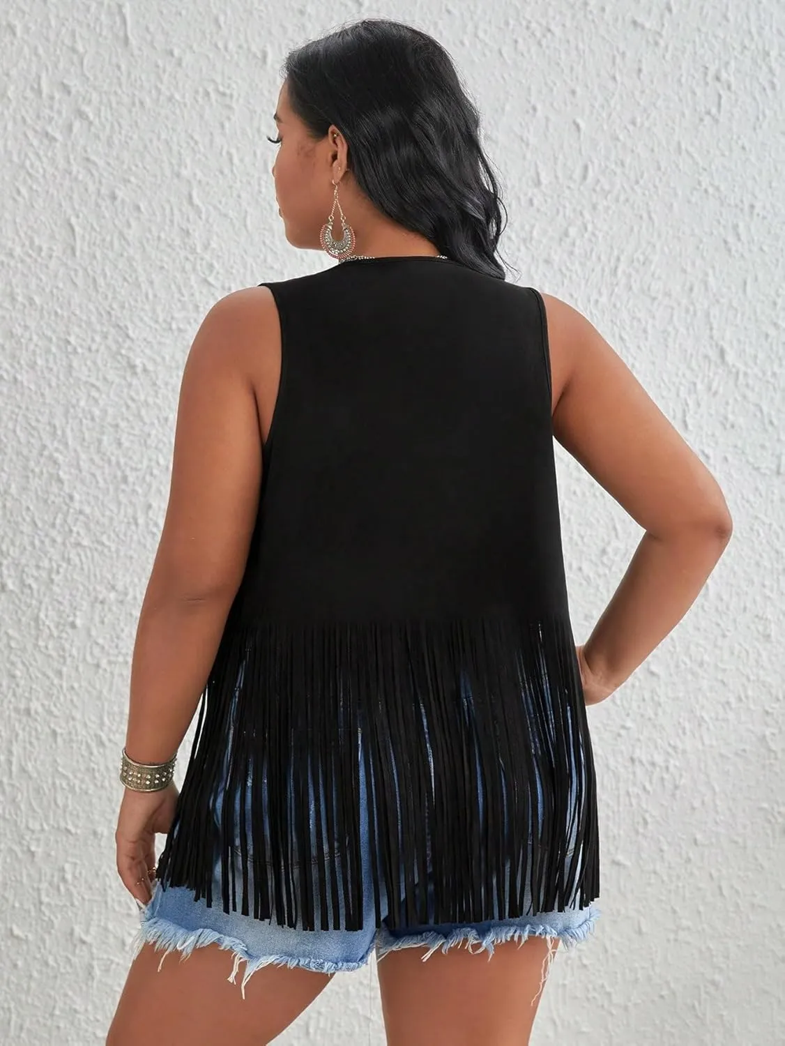 WDIRARA Women's Plus Size Fringe Trim Studded Detail Open Front V Neck Suede Boho Vest Jacket