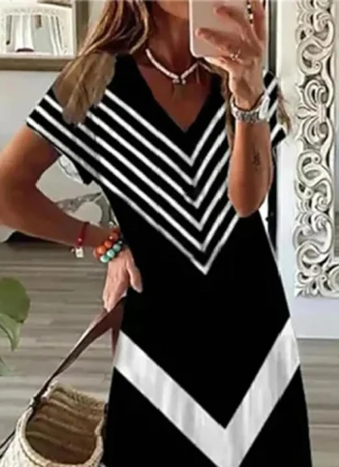 Women's Black and White Short Sleeve Long Dress Geometric Print Colorblock Side Slit Maxi Dress Summer Shift Dresses
