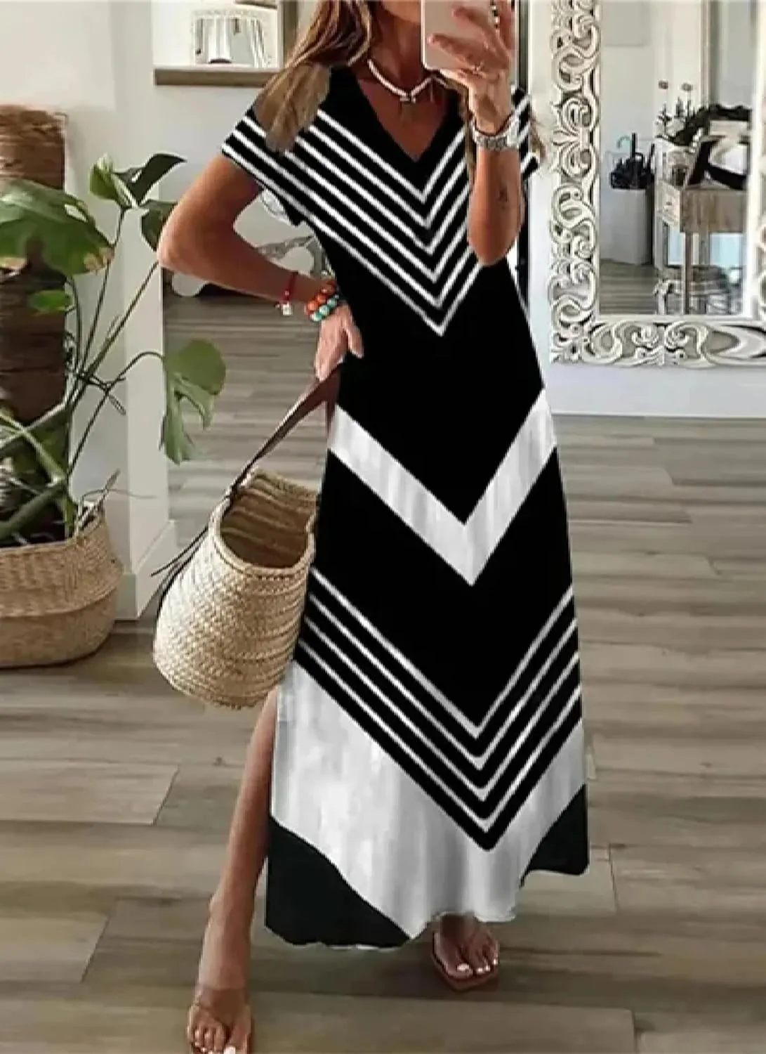 Women's Black and White Short Sleeve Long Dress Geometric Print Colorblock Side Slit Maxi Dress Summer Shift Dresses