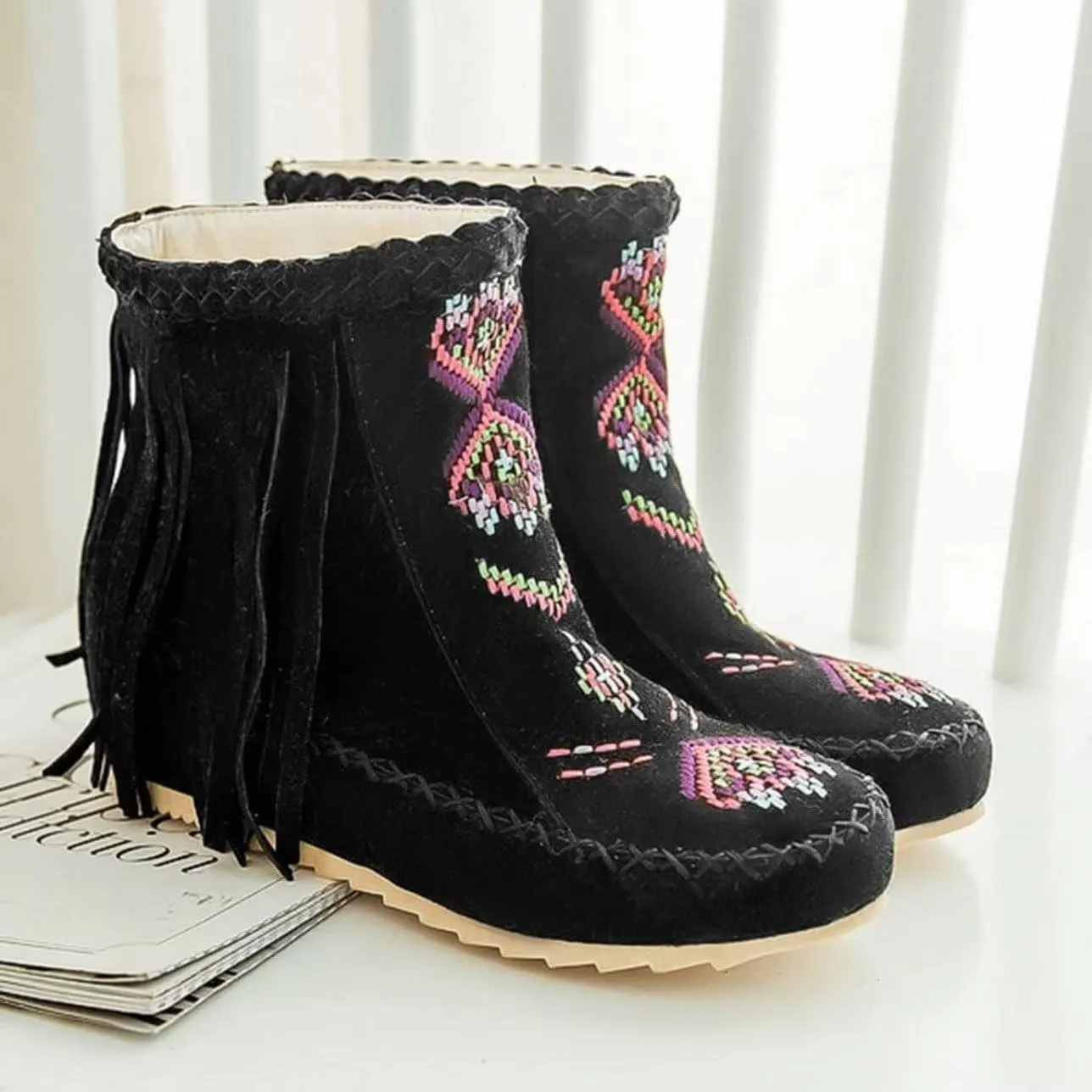 Women's Retro Fringe Moccasin Boots Low Heel Ankle Boots Slip On Comfy Warm Classic Booties