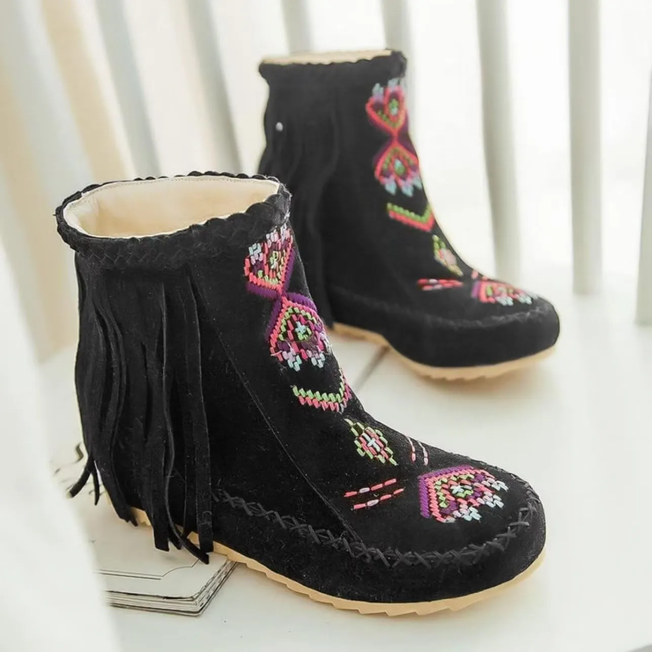 Women's Retro Fringe Moccasin Boots Low Heel Ankle Boots Slip On Comfy Warm Classic Booties