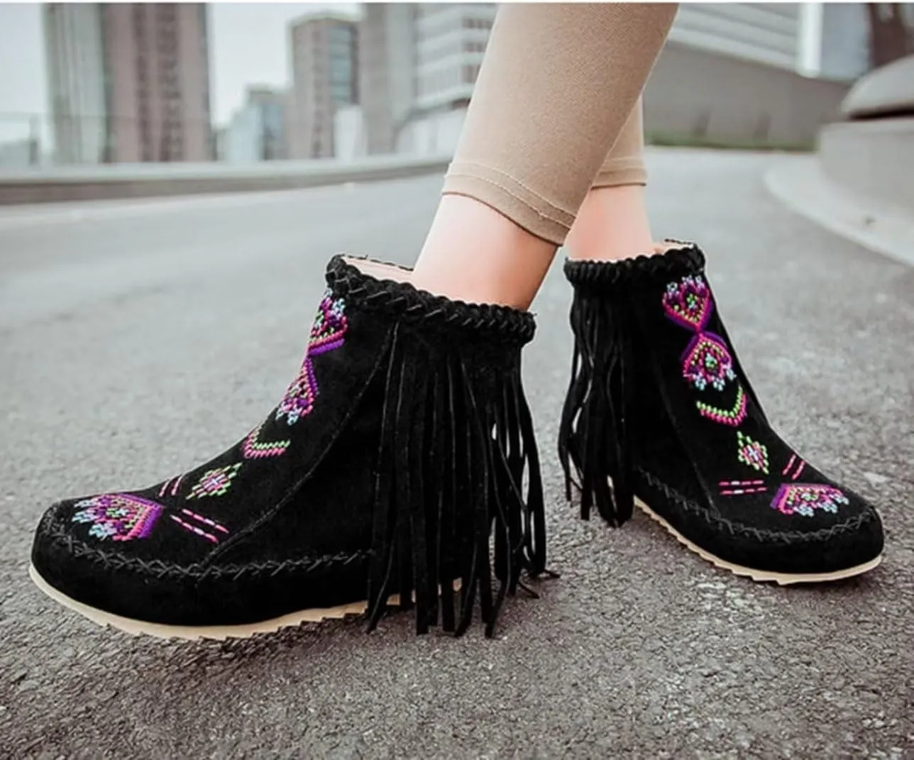 Women's Retro Fringe Moccasin Boots Low Heel Ankle Boots Slip On Comfy Warm Classic Booties